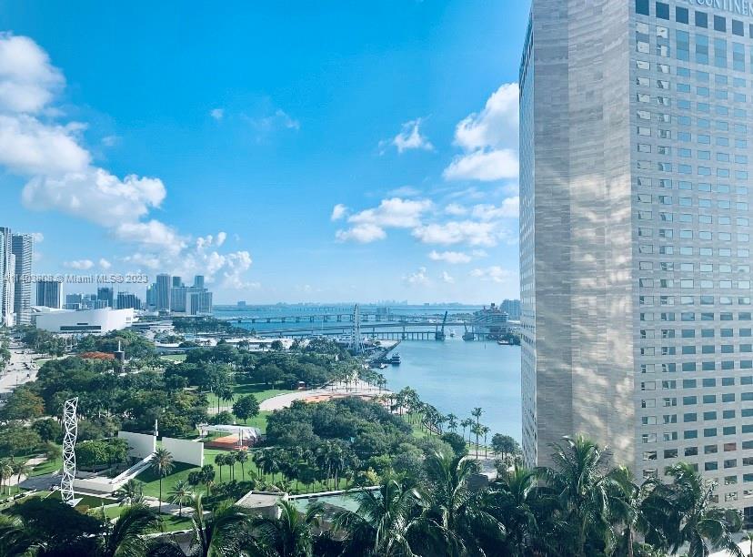 325 S Biscayne Blvd # 2018