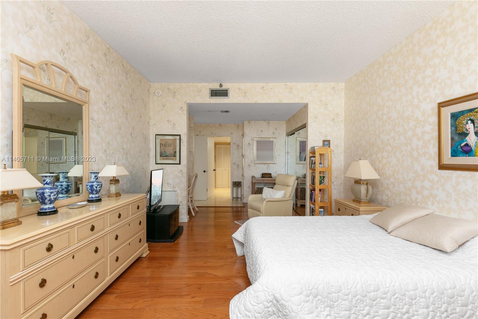 151 Crandon Blvd # 431