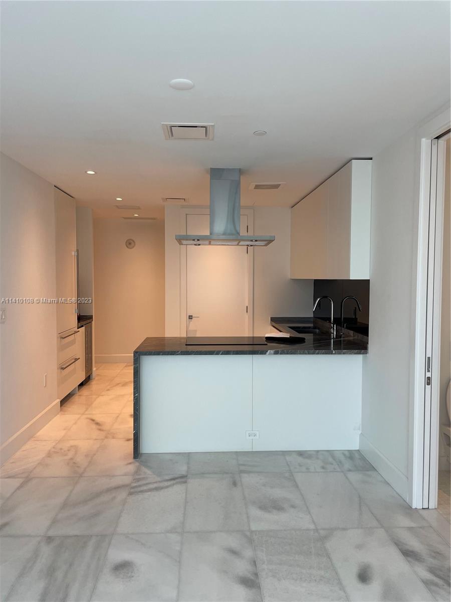 700 NE 26th Terr # 1604