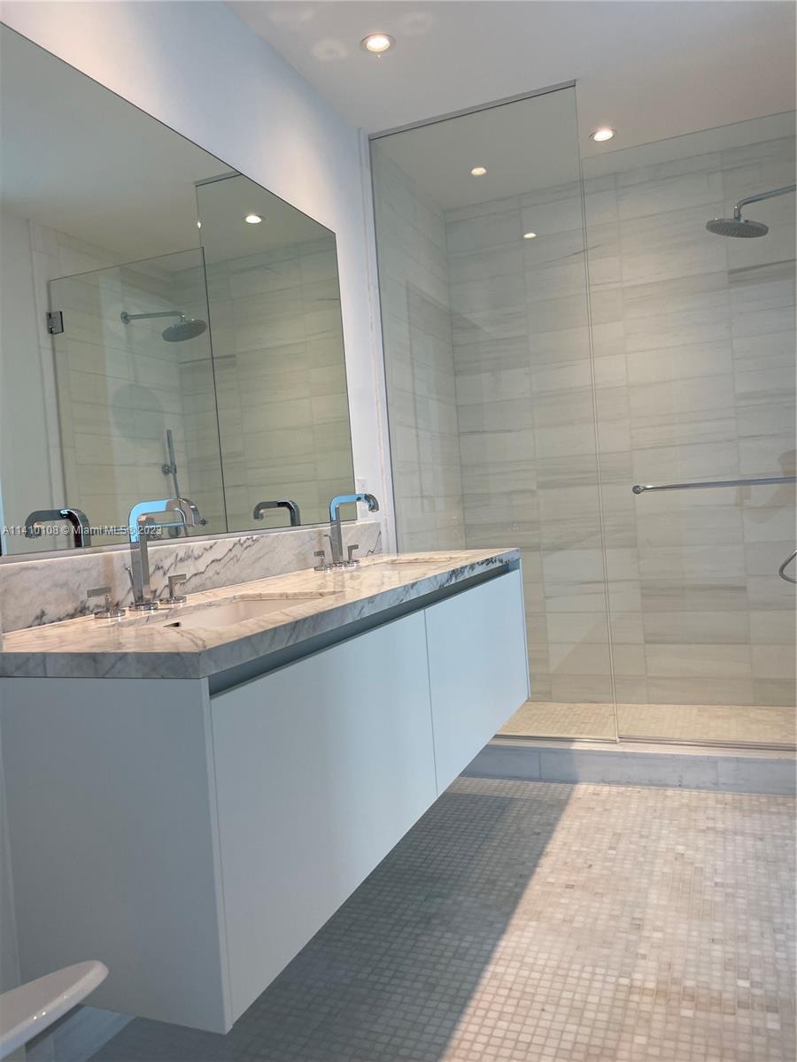 700 NE 26th Terr # 1604