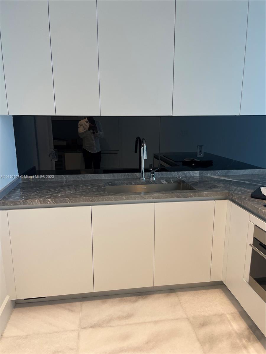 700 NE 26th Terr # 1604