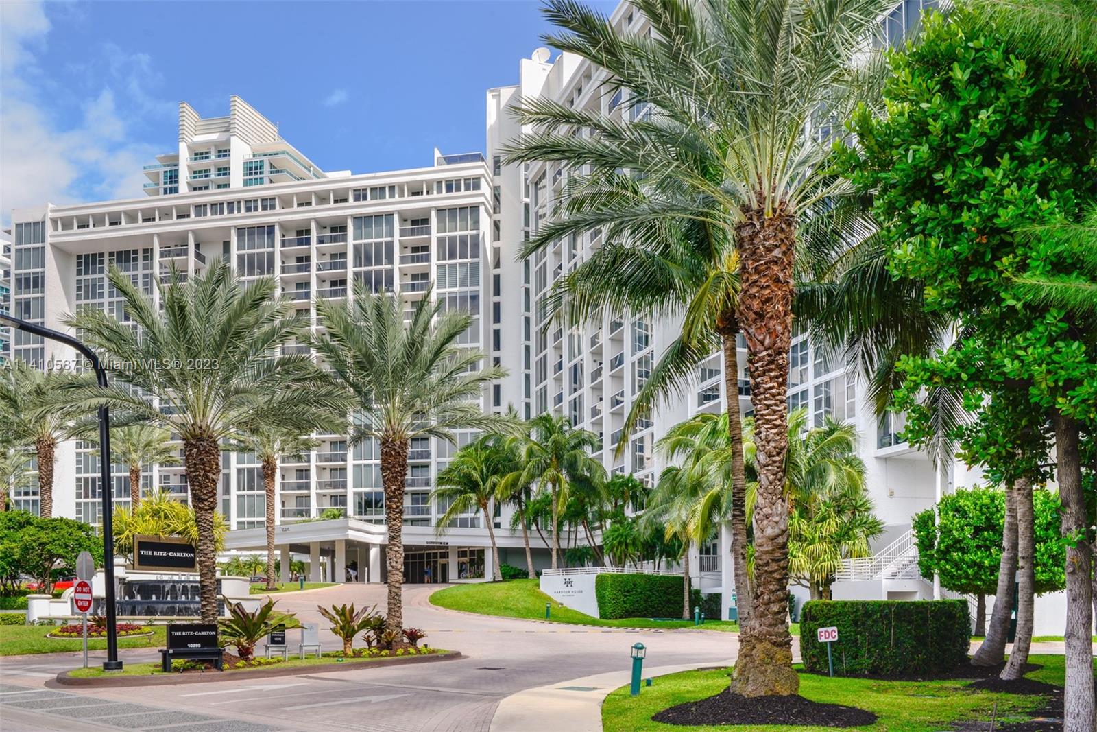 10275 Collins Ave # 434