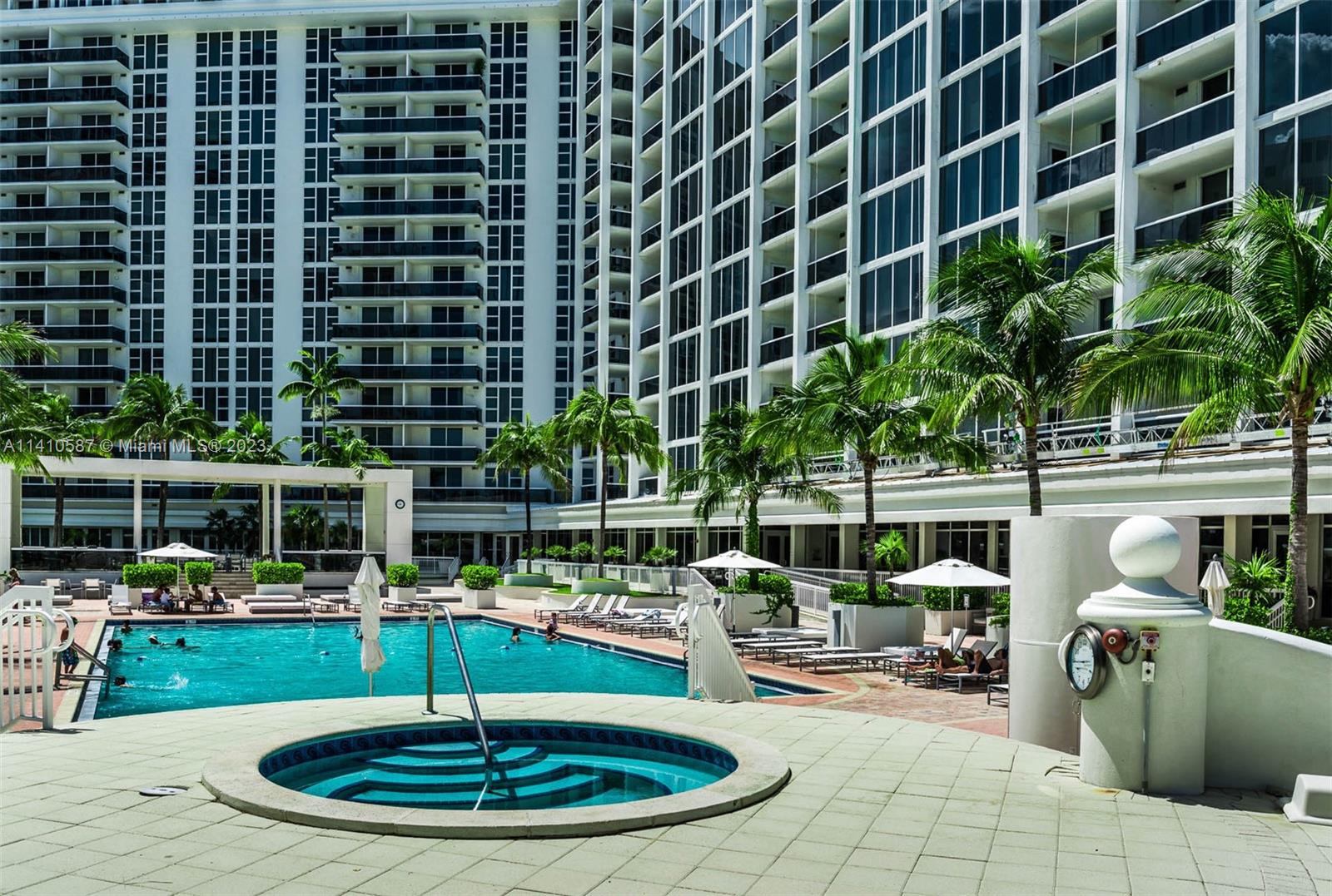 10275 Collins Ave # 434
