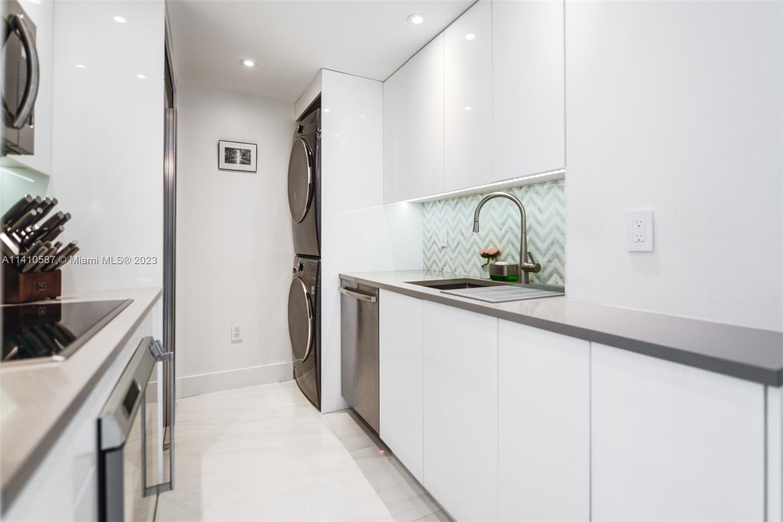 10275 Collins Ave # 434