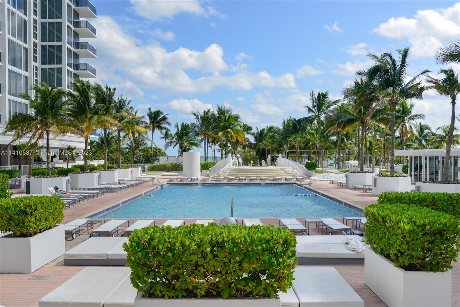 10275 Collins Ave # 434