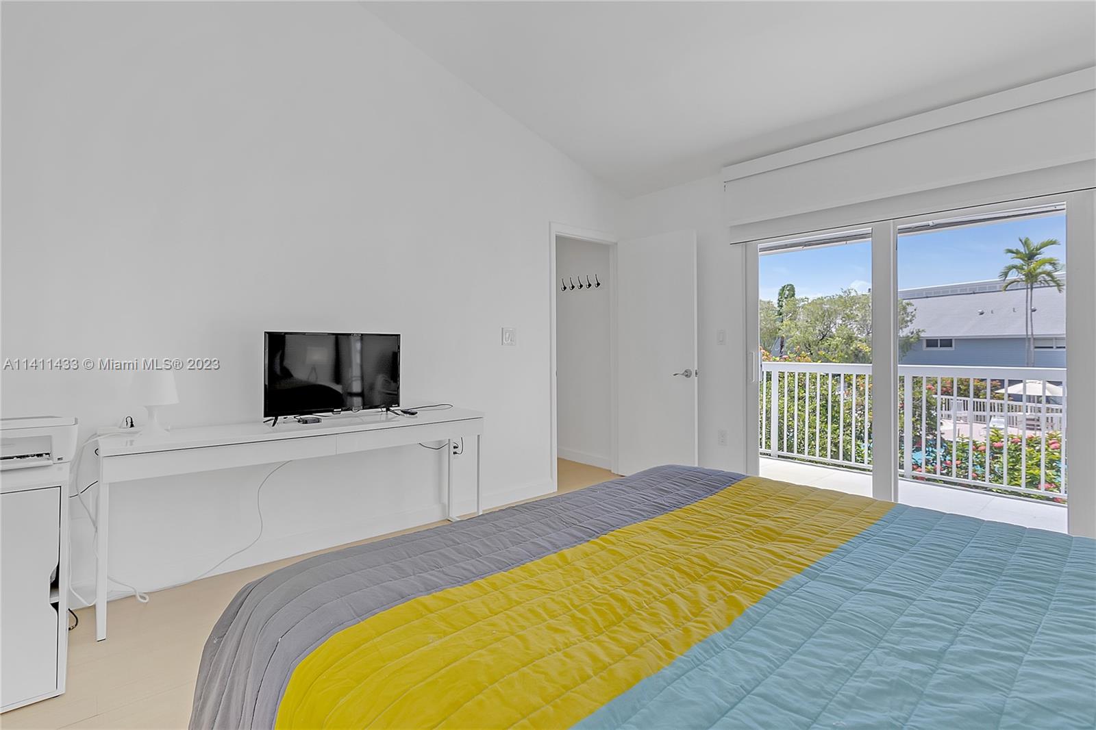 798 Crandon Blvd # B Unit: 44-B