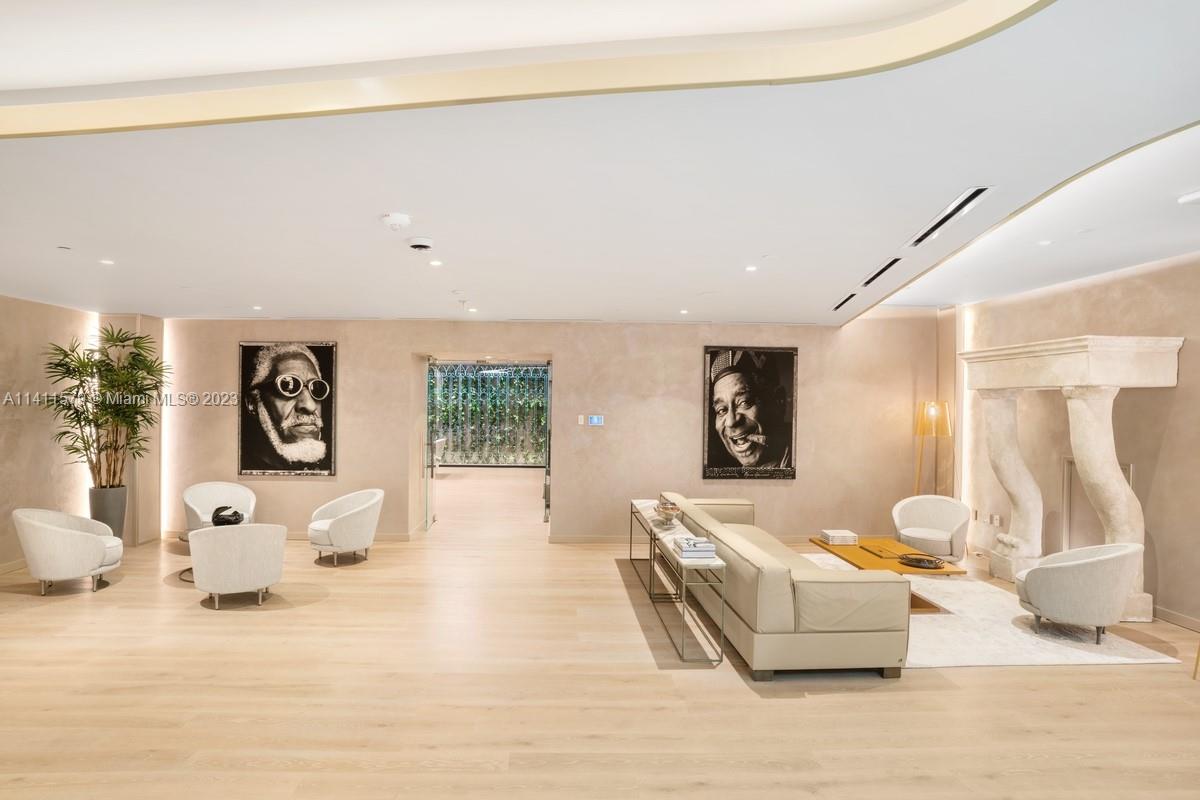 1000 Brickell Plaza # 4904