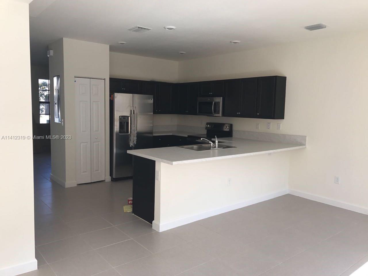 11542 SW 248th Ter # 111542