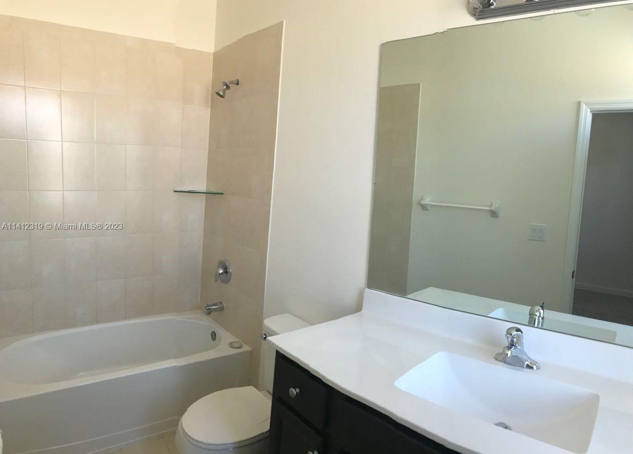 11542 SW 248th Ter # 111542