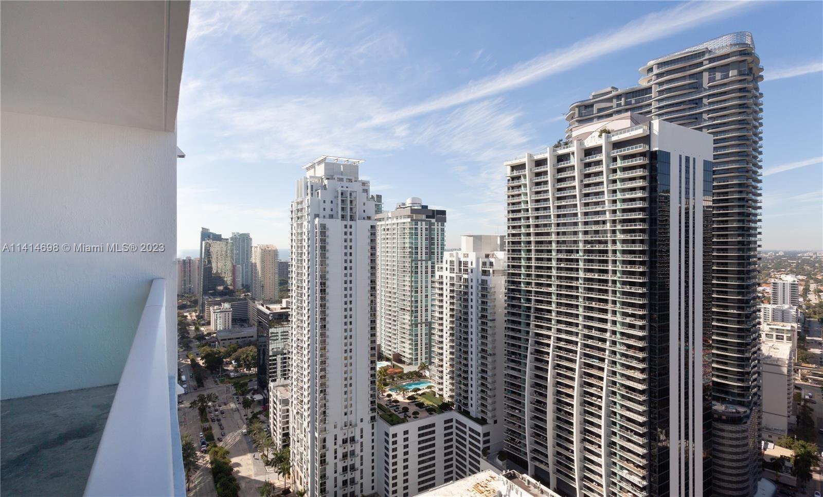 951 Brickell Ave # 4009