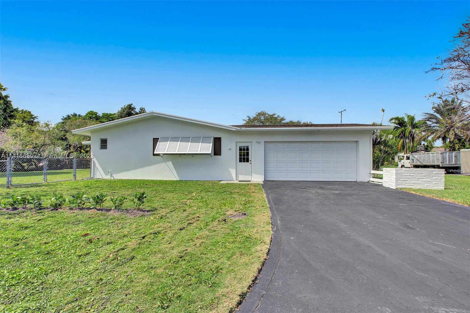7300 SW 116th St