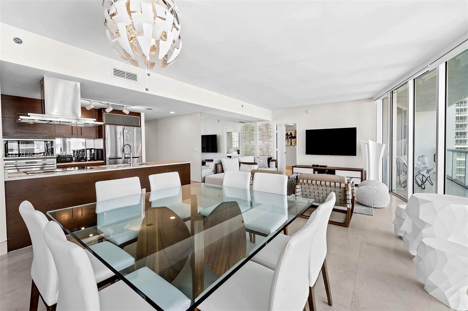 495 Brickell Ave # 2904