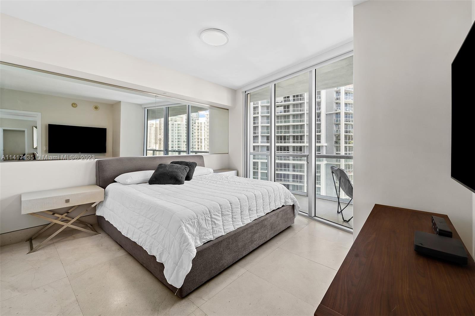 495 Brickell Ave # 2904