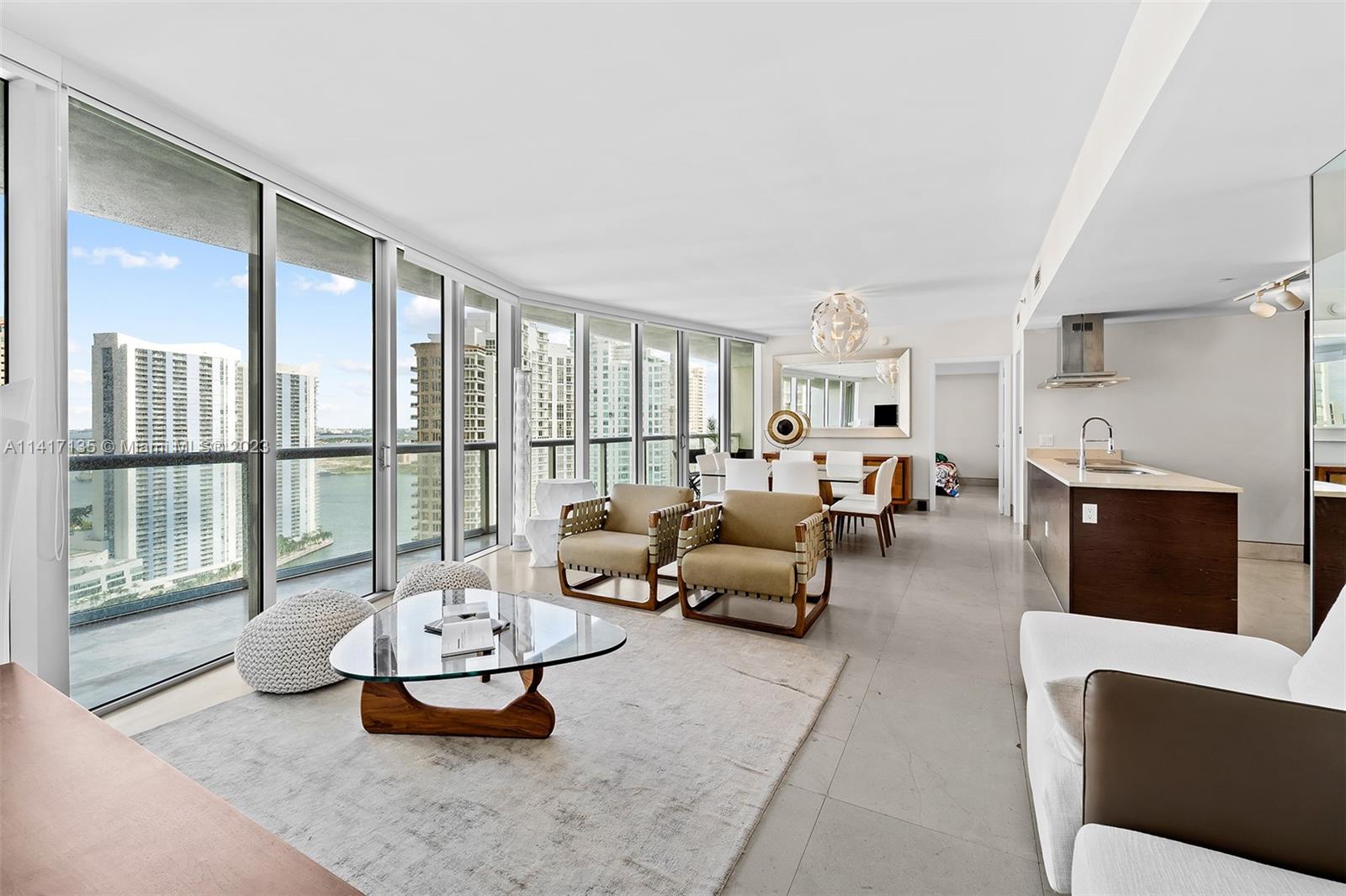 495 Brickell Ave # 2904