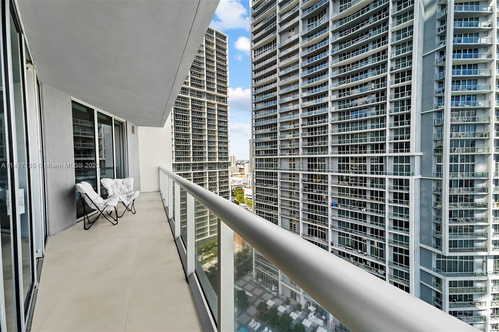 495 Brickell Ave # 2904