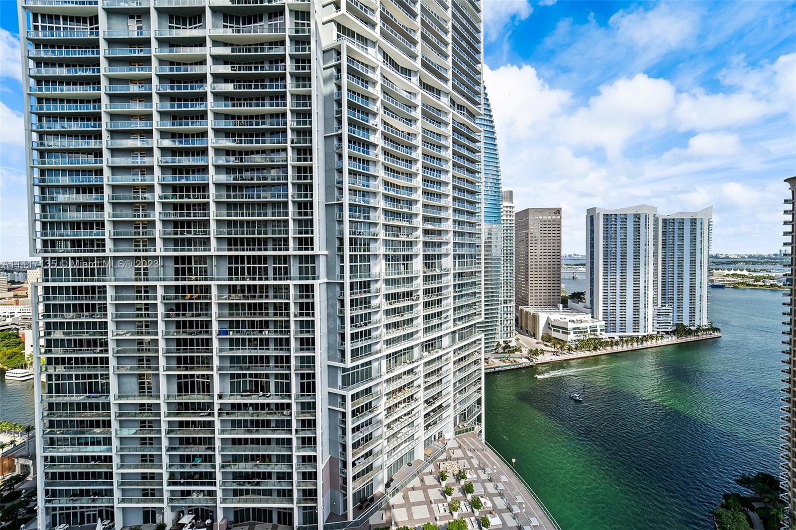 495 Brickell Ave # 2904