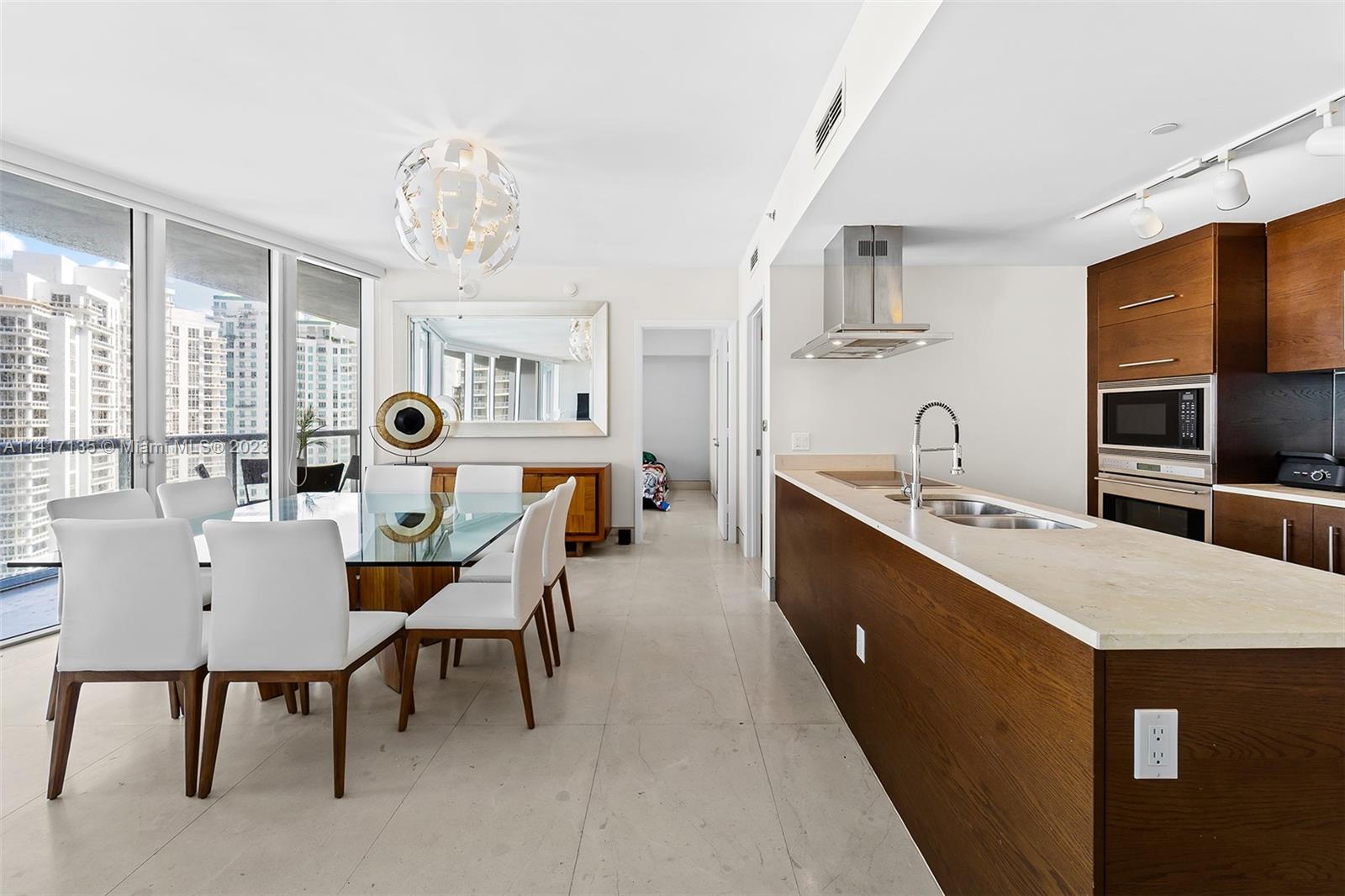 495 Brickell Ave # 2904