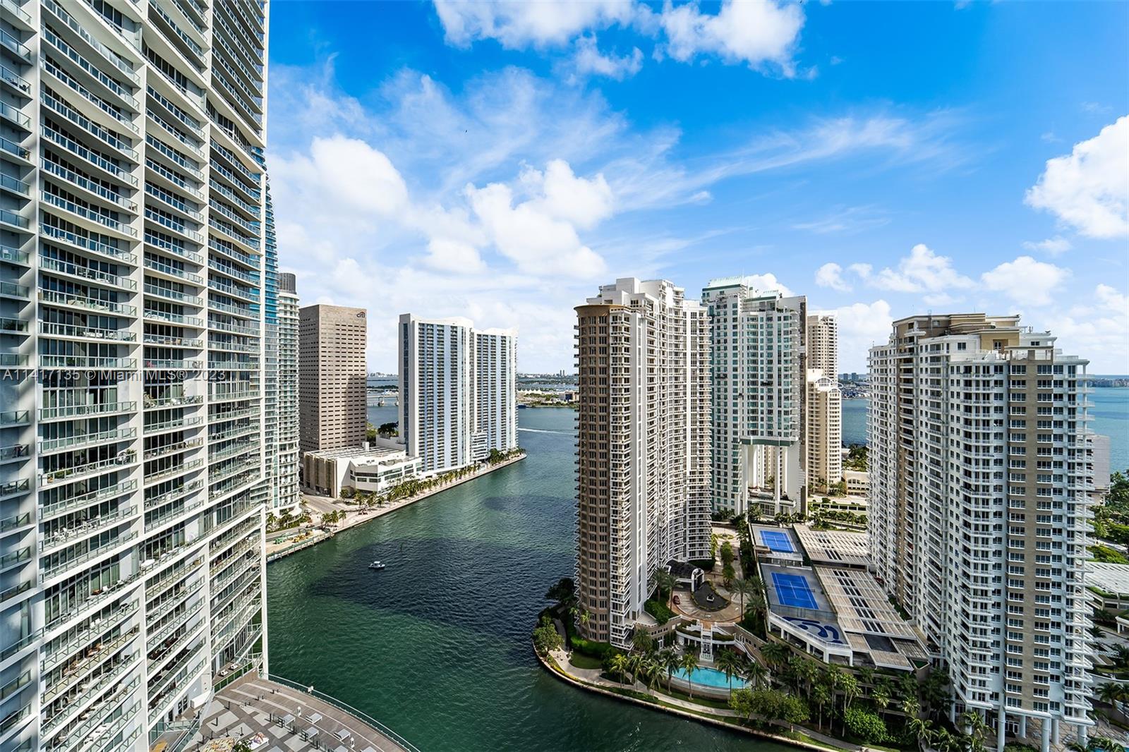 495 Brickell Ave # 2904