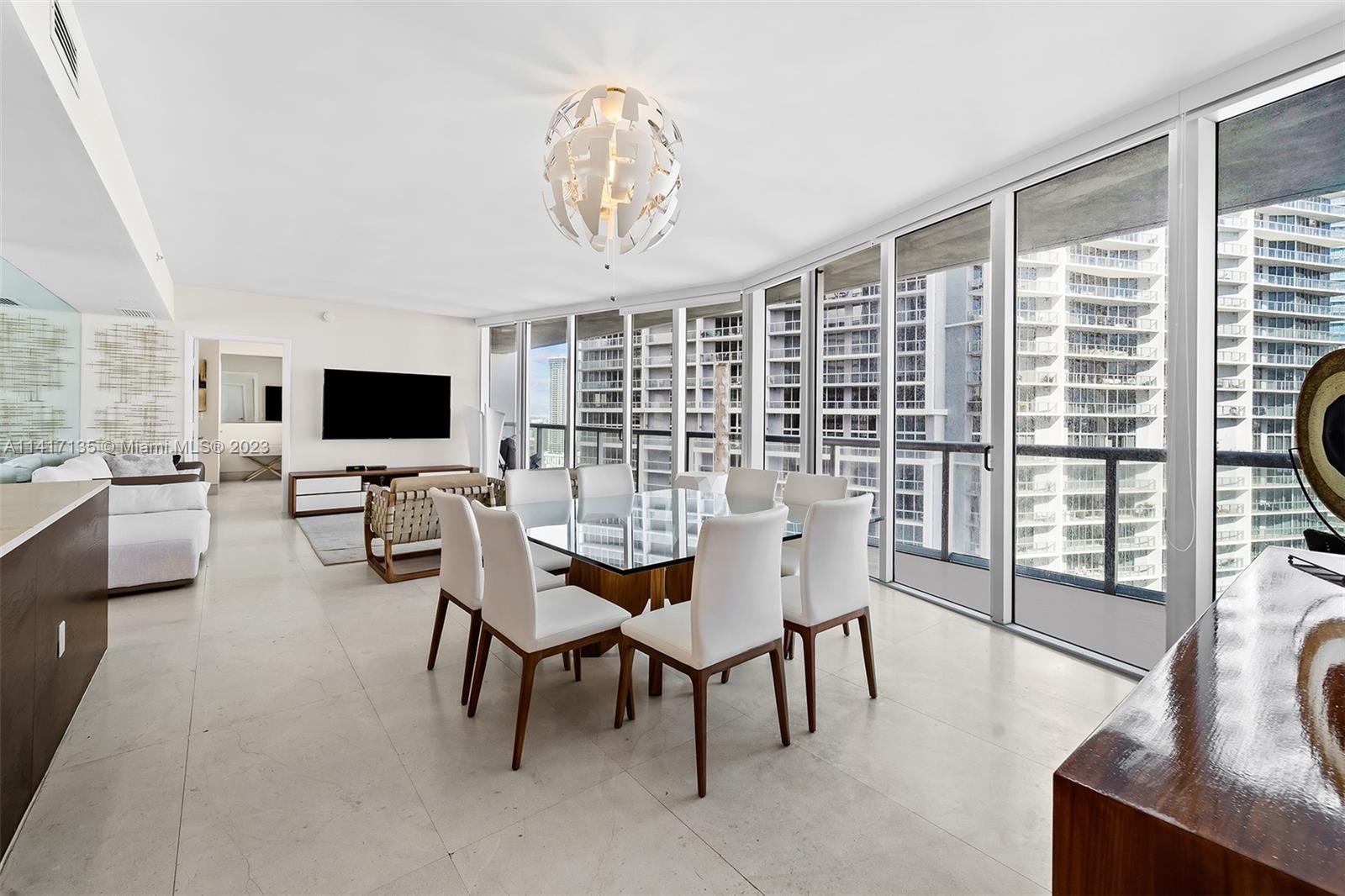 495 Brickell Ave # 2904