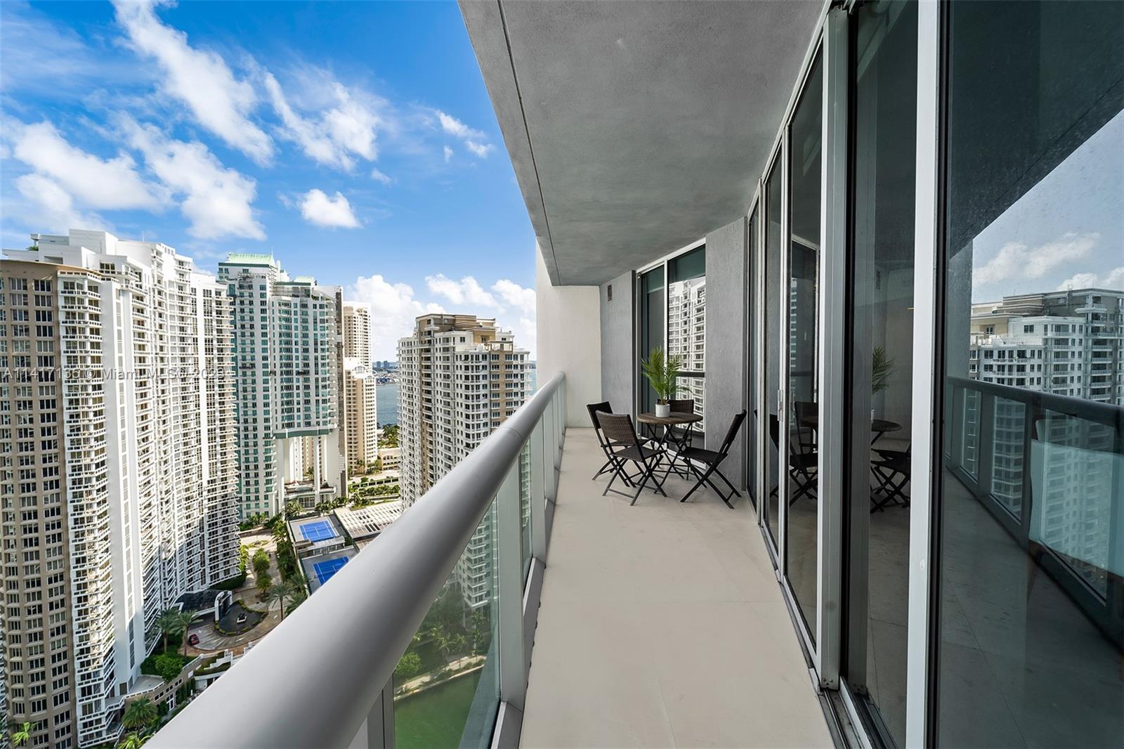 495 Brickell Ave # 2904