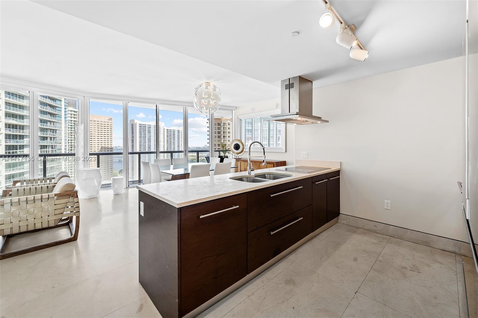 495 Brickell Ave # 2904
