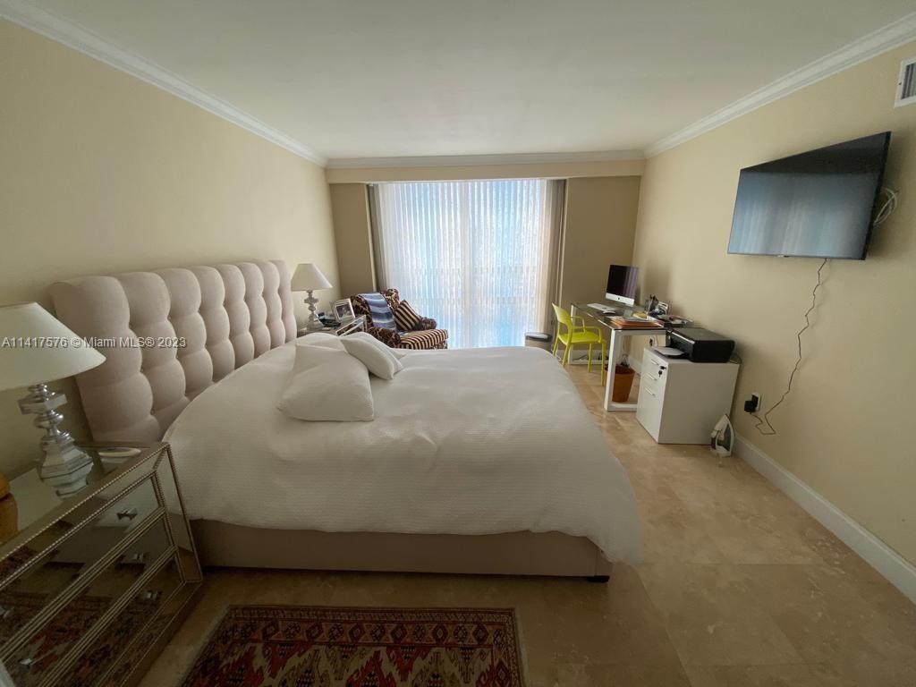 1450 Brickell Bay Dr # 401