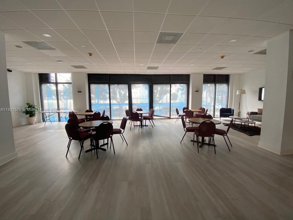 1450 Brickell Bay Dr # 401