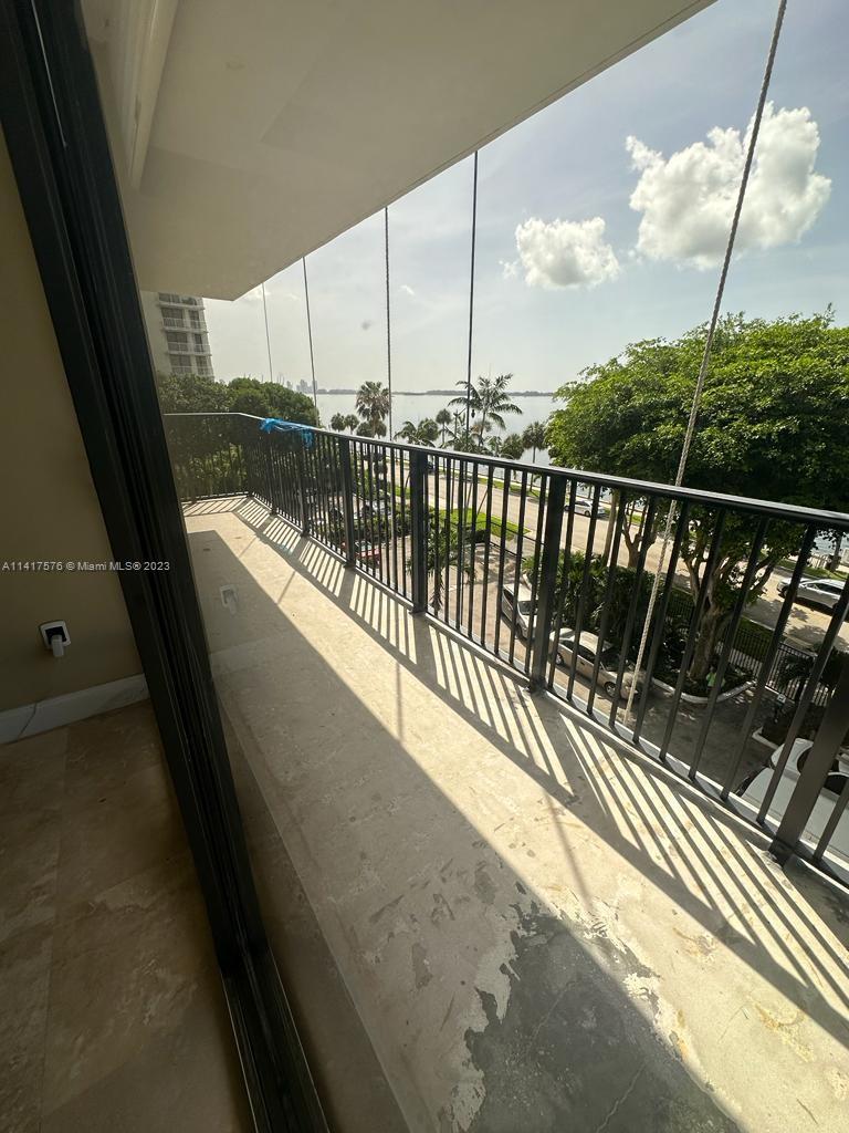 1450 Brickell Bay Dr # 401