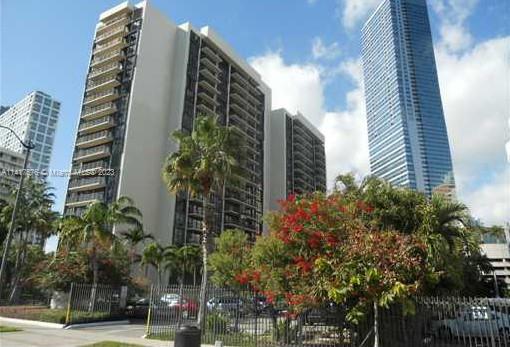 1450 Brickell Bay Dr # 401