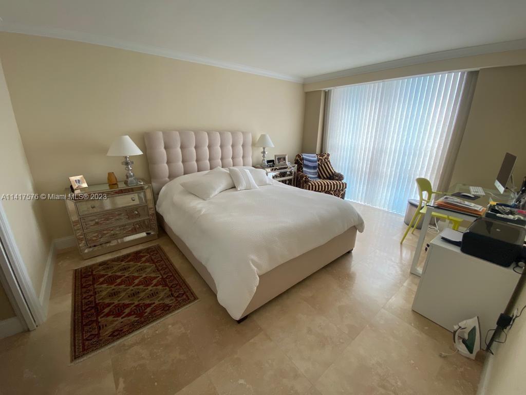 1450 Brickell Bay Dr # 401