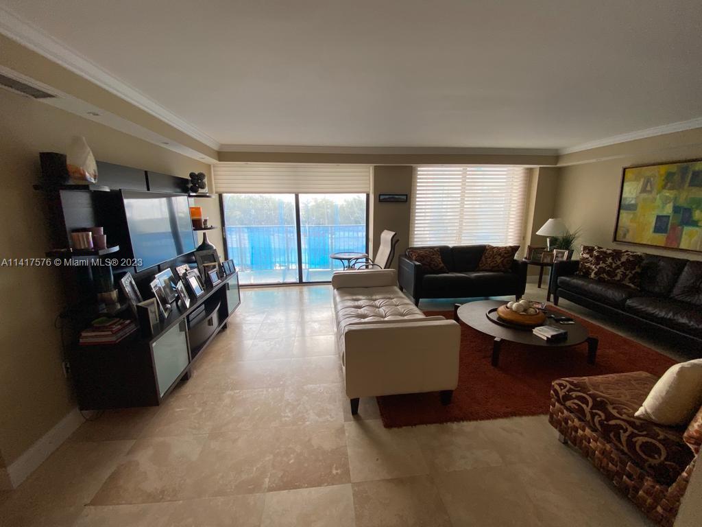 1450 Brickell Bay Dr # 401