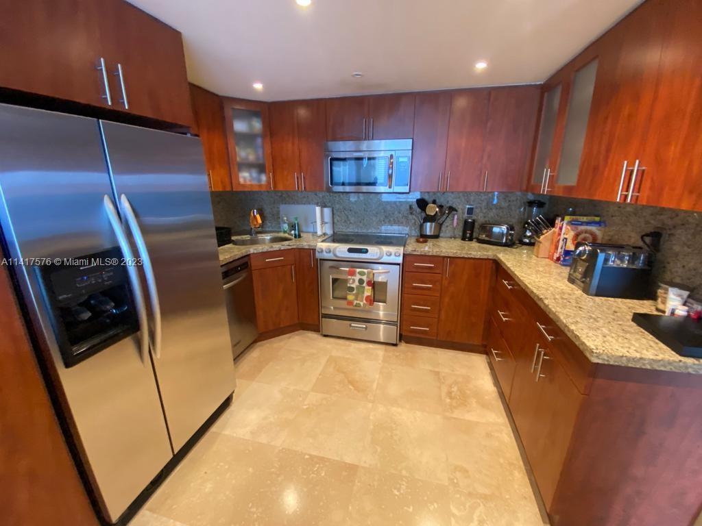 1450 Brickell Bay Dr # 401