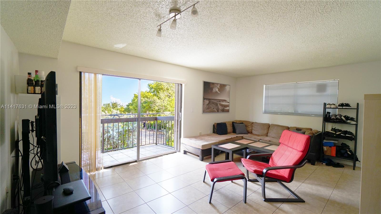833 West Ave # 205