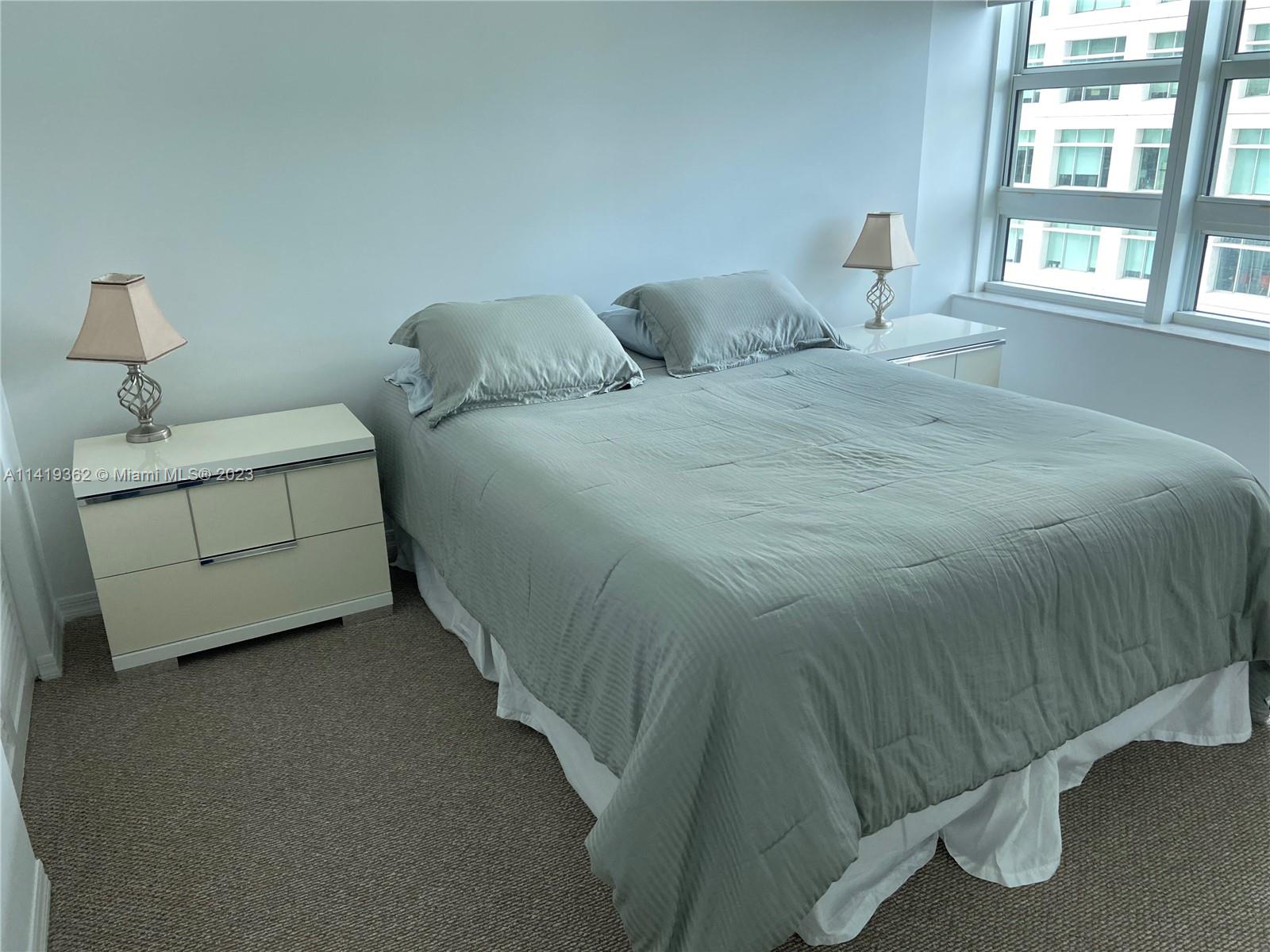 950 Brickell Bay Dr # 1908