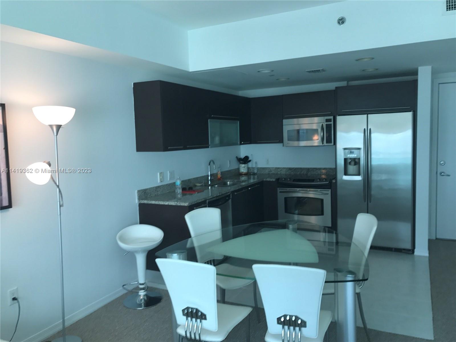 950 Brickell Bay Dr # 1908