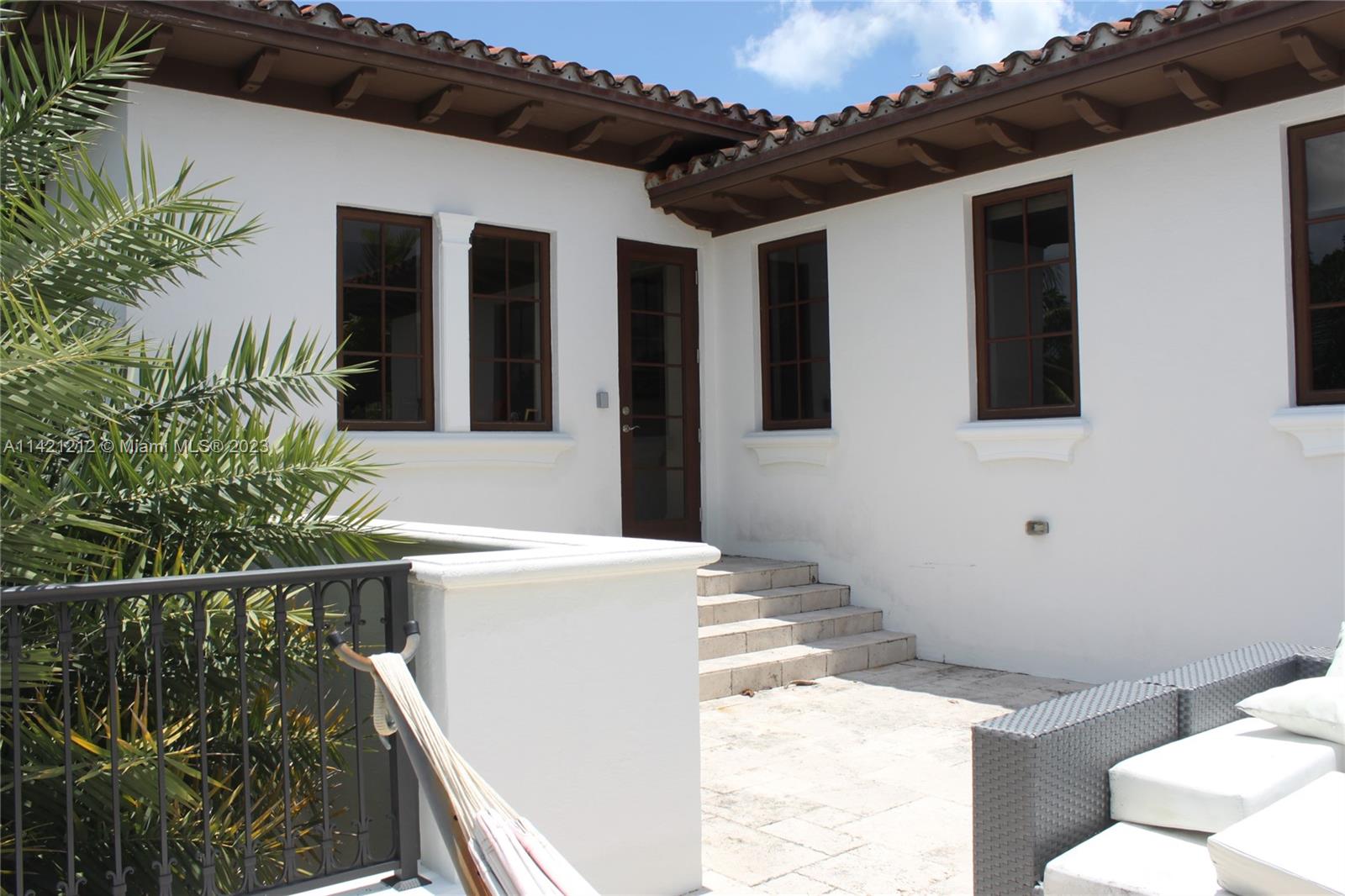 274 W Mashta Dr