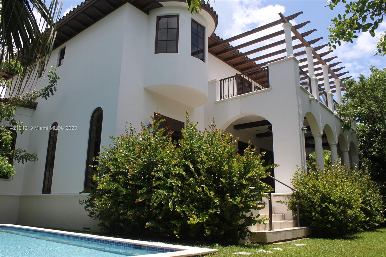 274 W Mashta Dr
