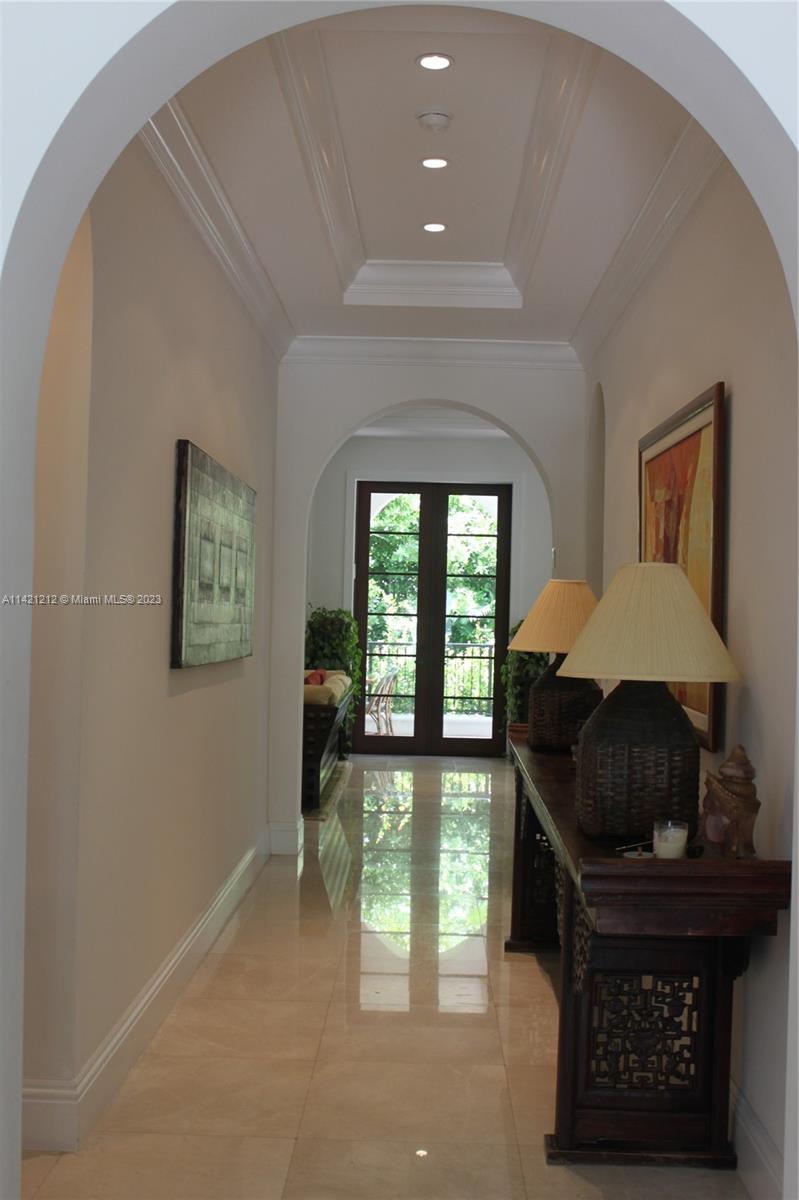 274 W Mashta Dr