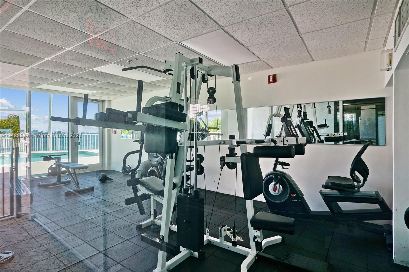2000 Bay Dr # 202