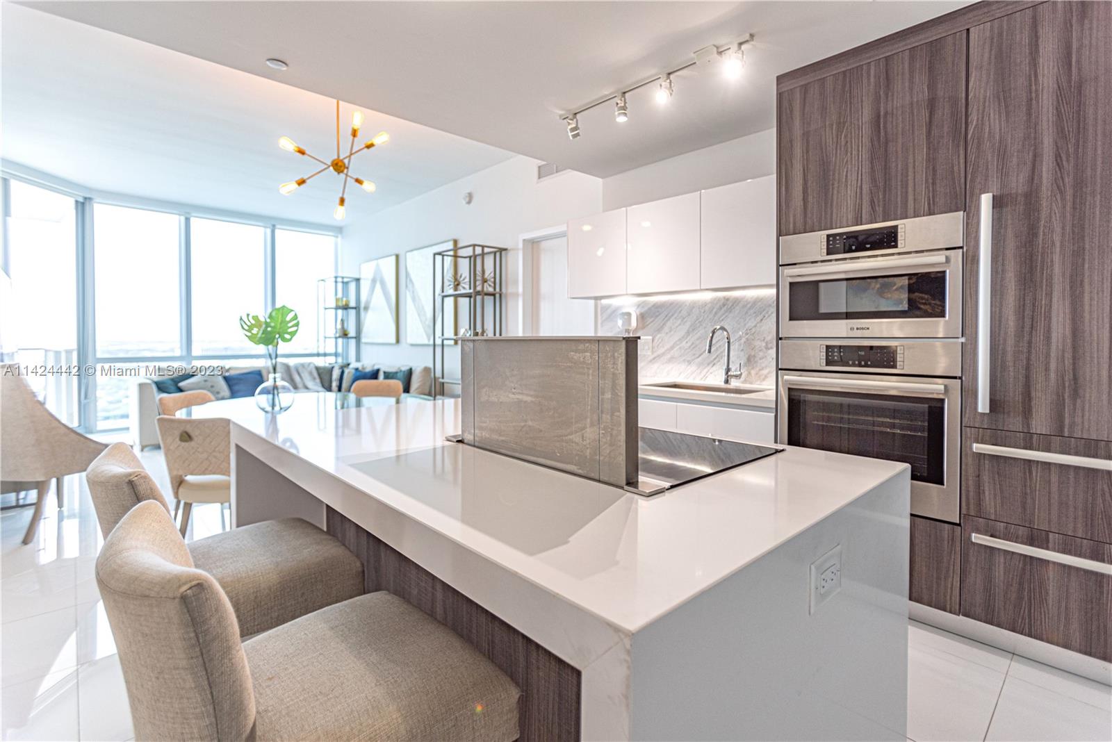 851 NE 1st Ave # 4008