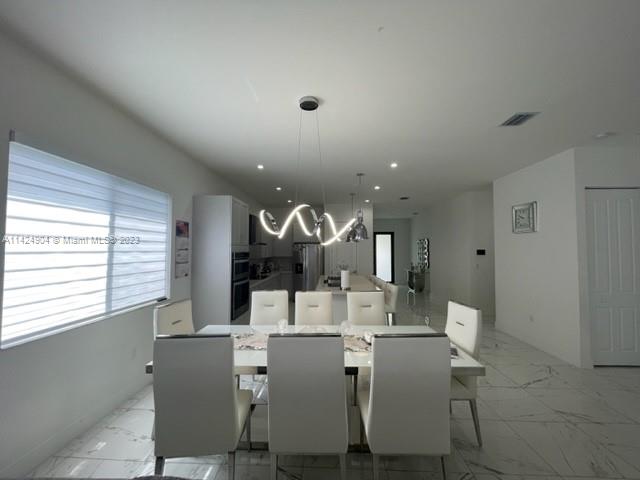 8143 NW 45th St