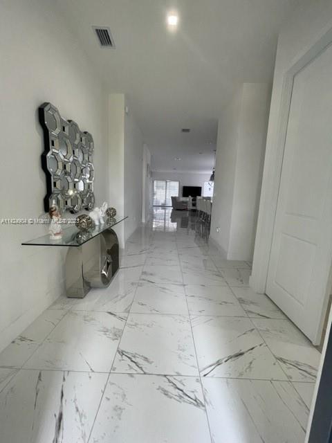 8143 NW 45th St