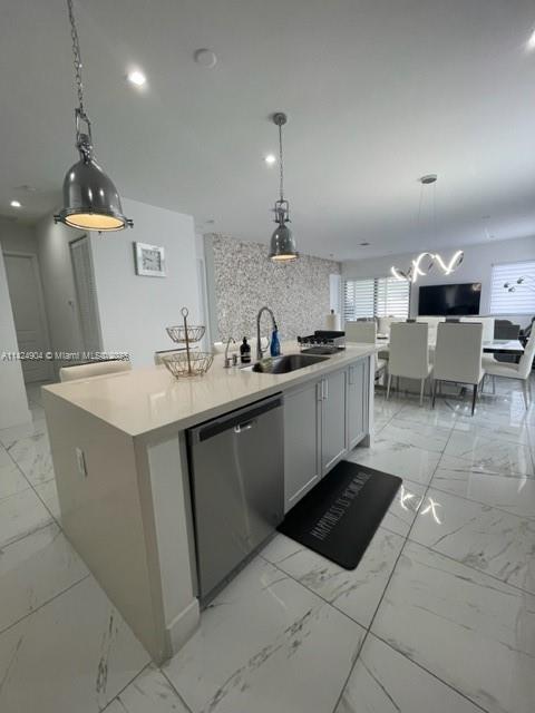 8143 NW 45th St