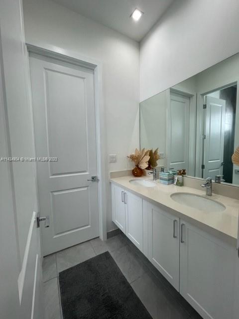 8143 NW 45th St
