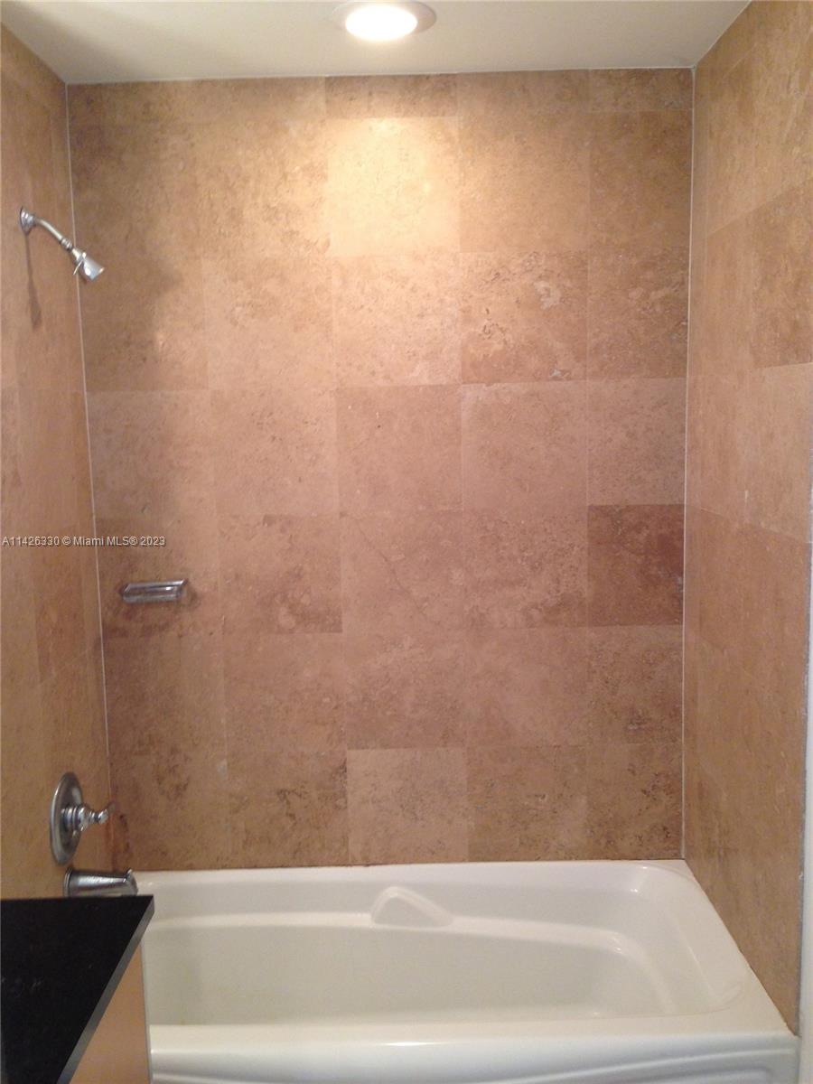 300 S BISCAYNE BL # 1905 Unit: T-1905