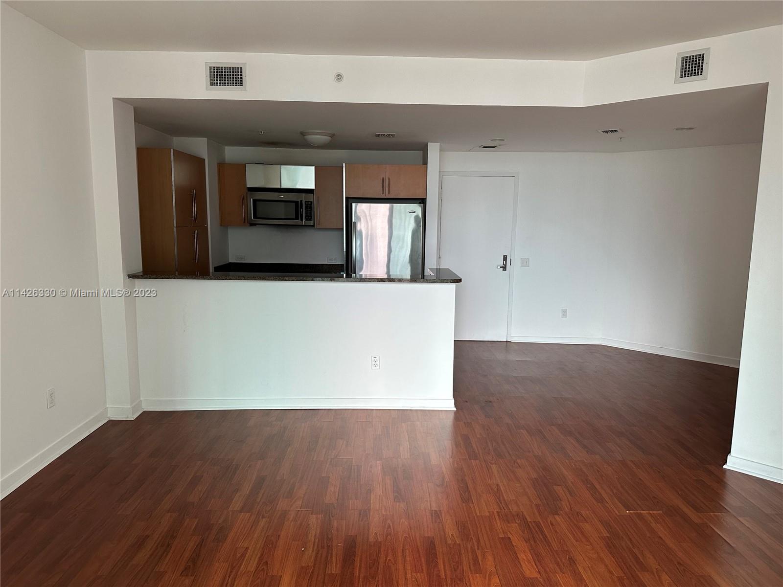 300 S BISCAYNE BL # 1905 Unit: T-1905