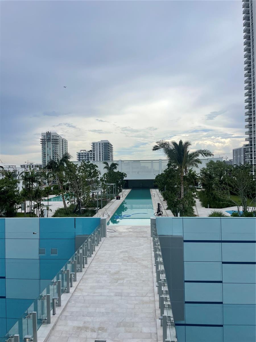 700 NE 26th Ter # 806