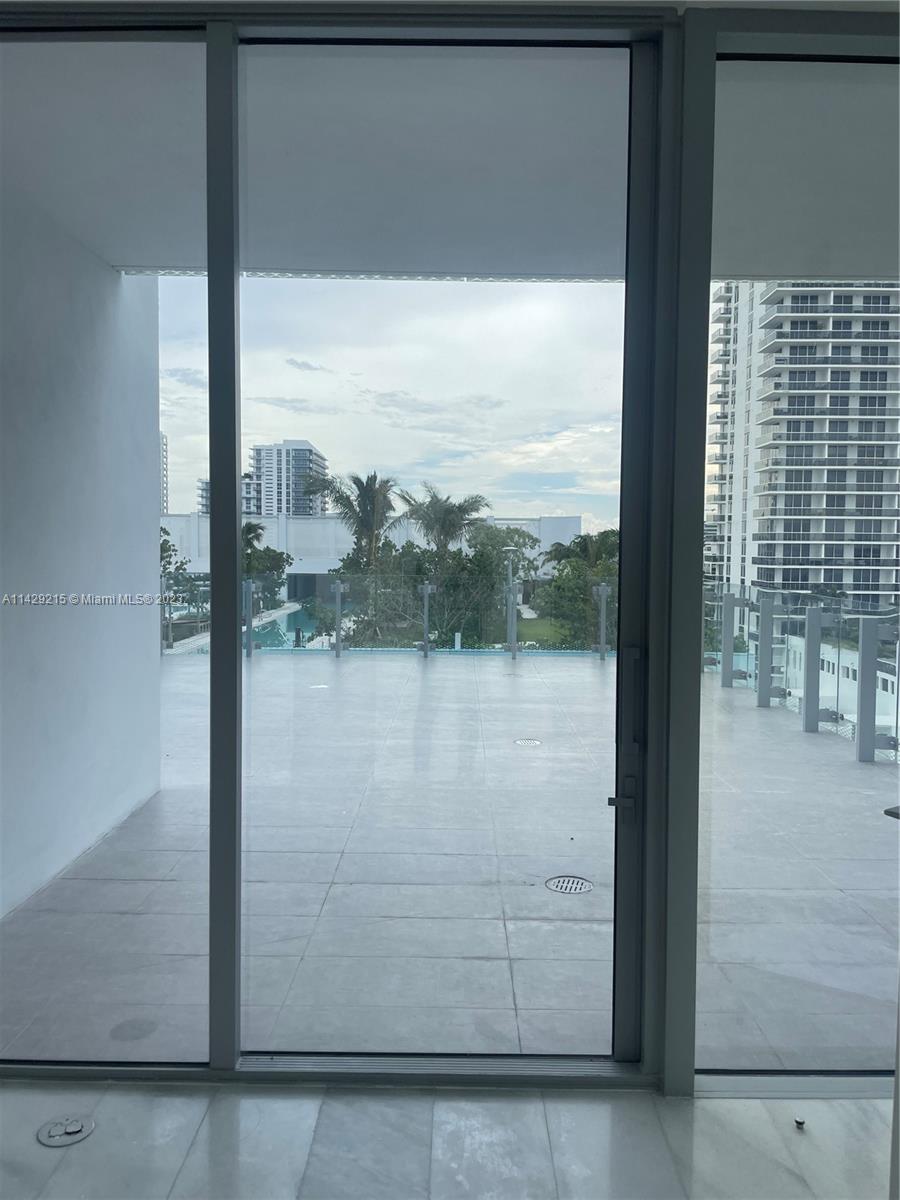 700 NE 26th Ter # 806