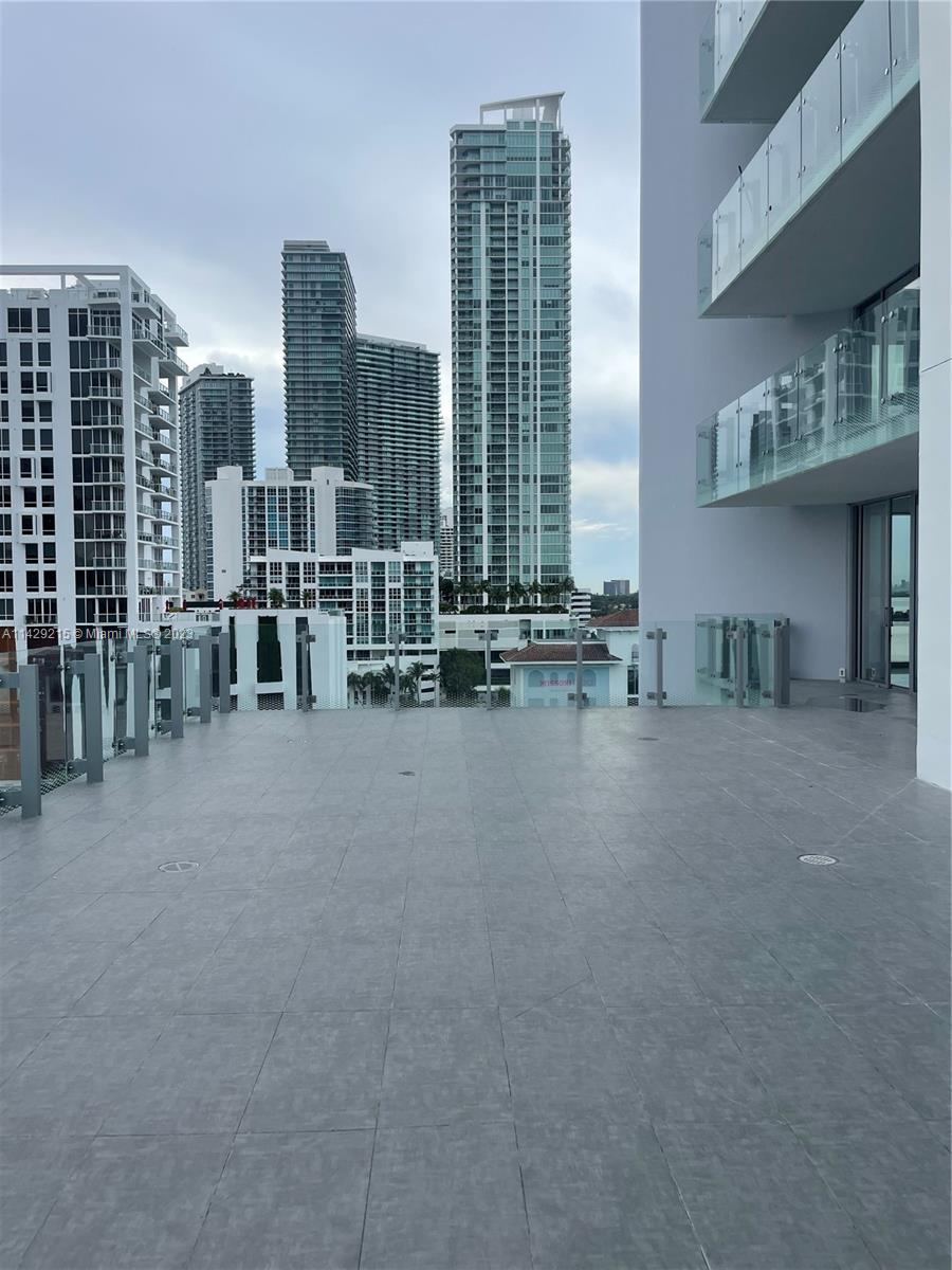 700 NE 26th Ter # 806