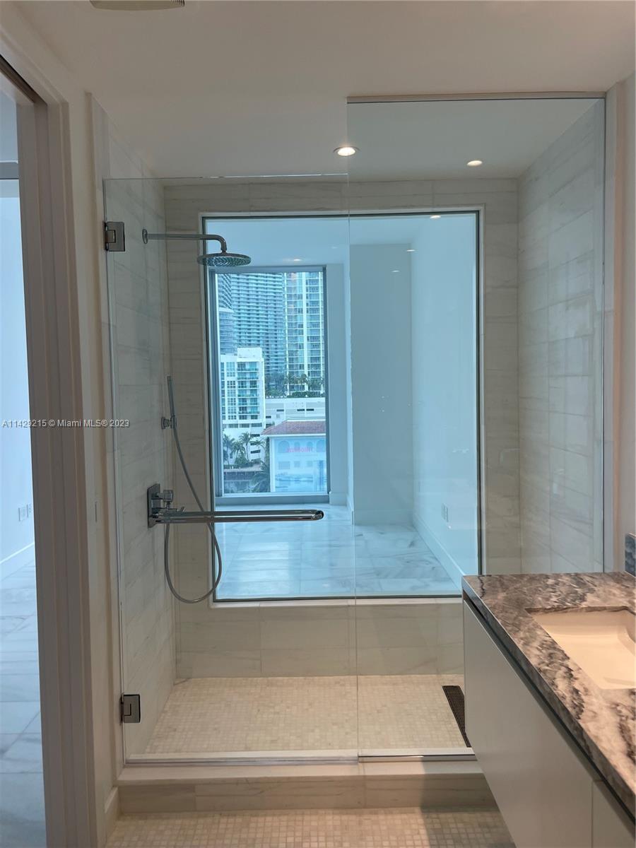 700 NE 26th Ter # 806